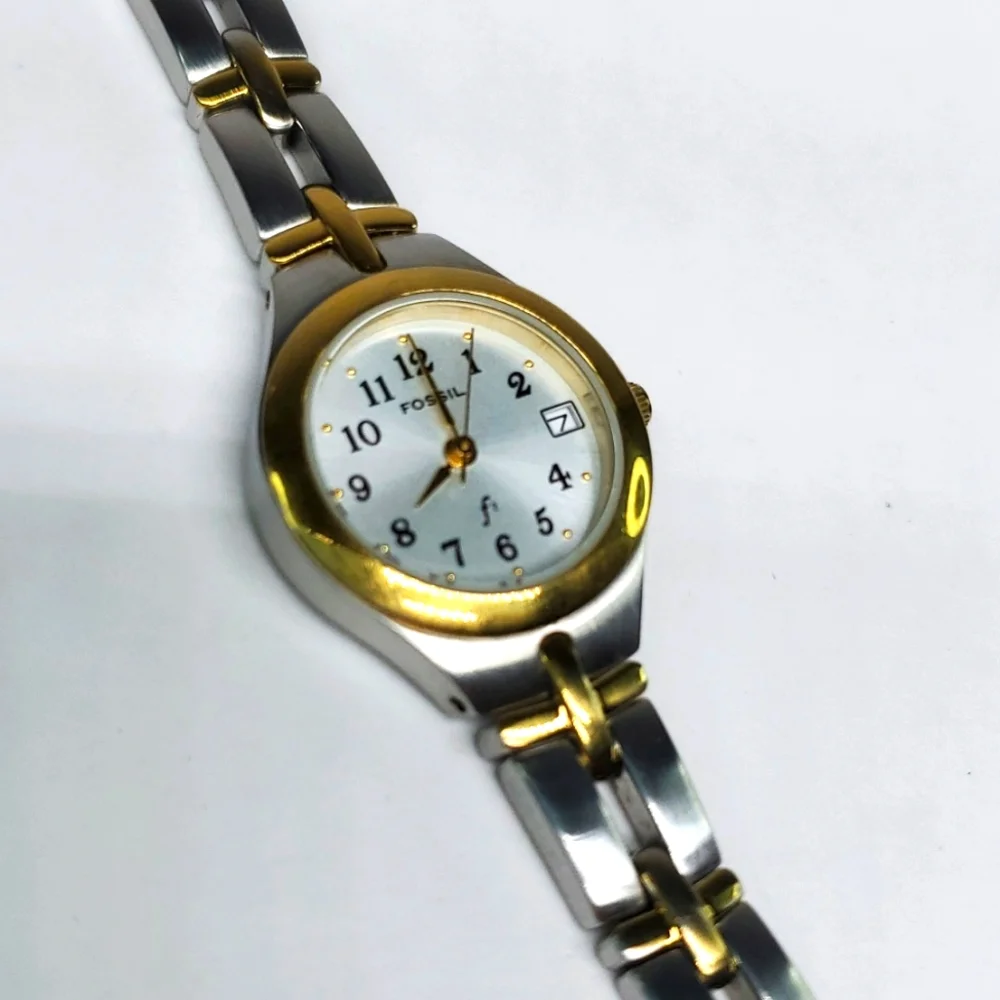Vintage Fossil F² Watch ES9439 Two Tone Gold Silver Stainless Steel Gold